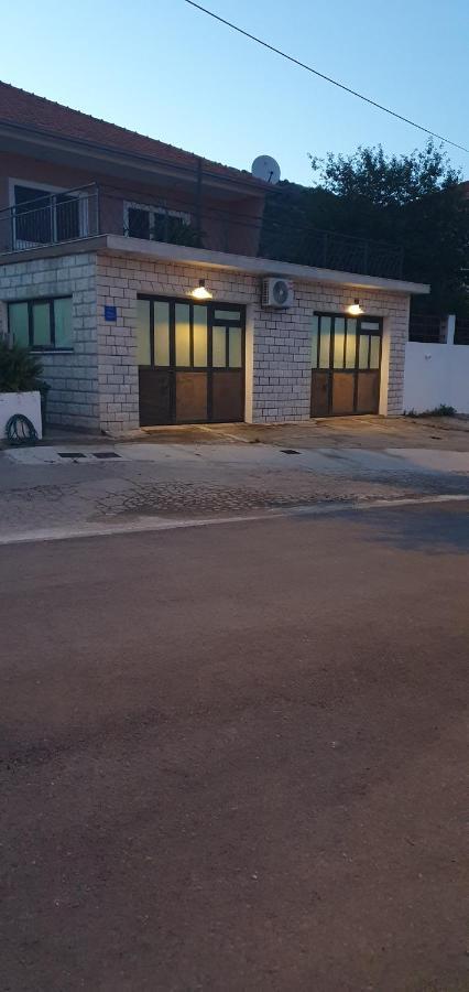 Apartmani Matea Trogir Buitenkant foto