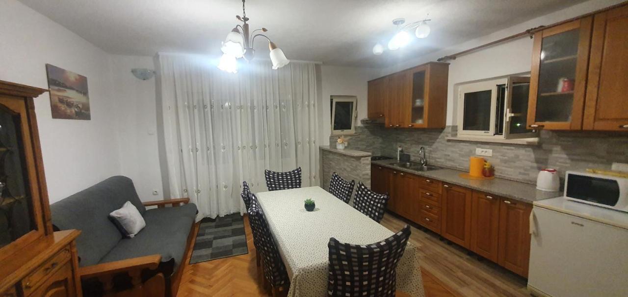 Apartmani Matea Trogir Buitenkant foto