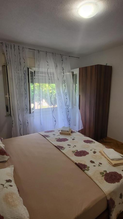 Apartmani Matea Trogir Buitenkant foto
